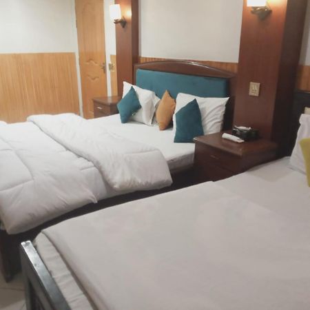 Hotel New Mid City Multan Extérieur photo