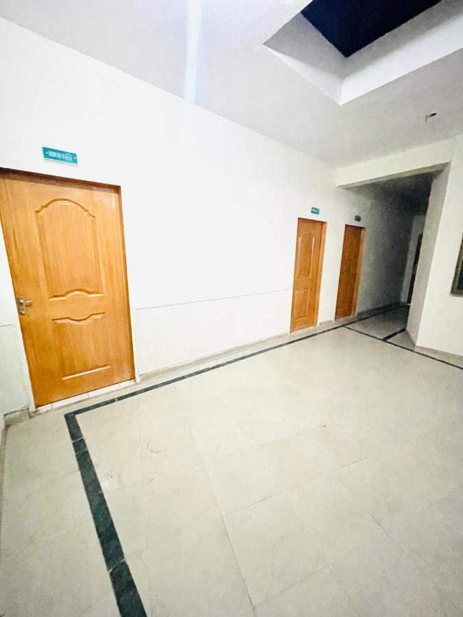 Hotel New Mid City Multan Extérieur photo