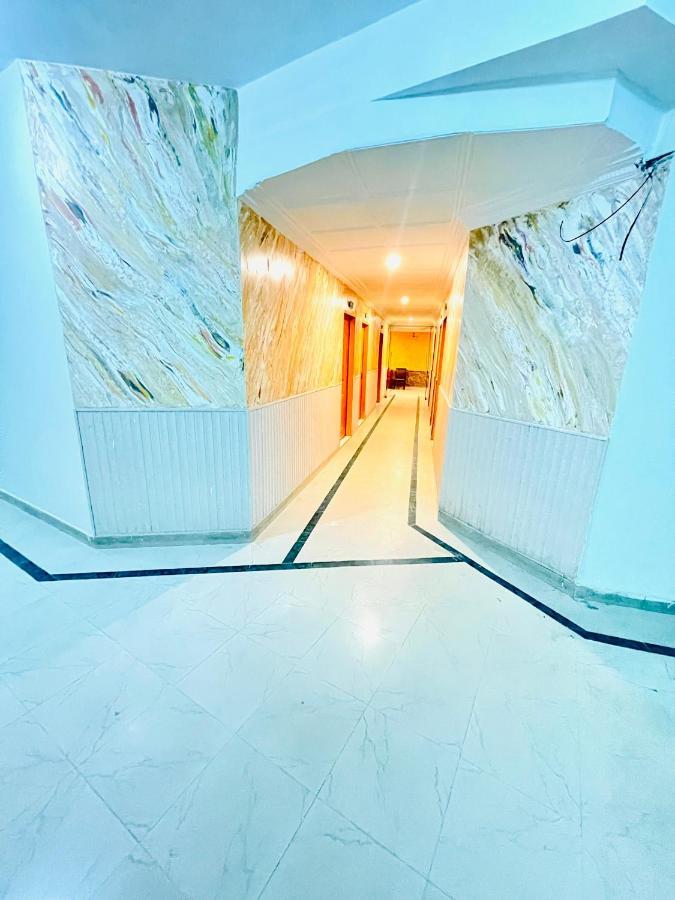 Hotel New Mid City Multan Extérieur photo