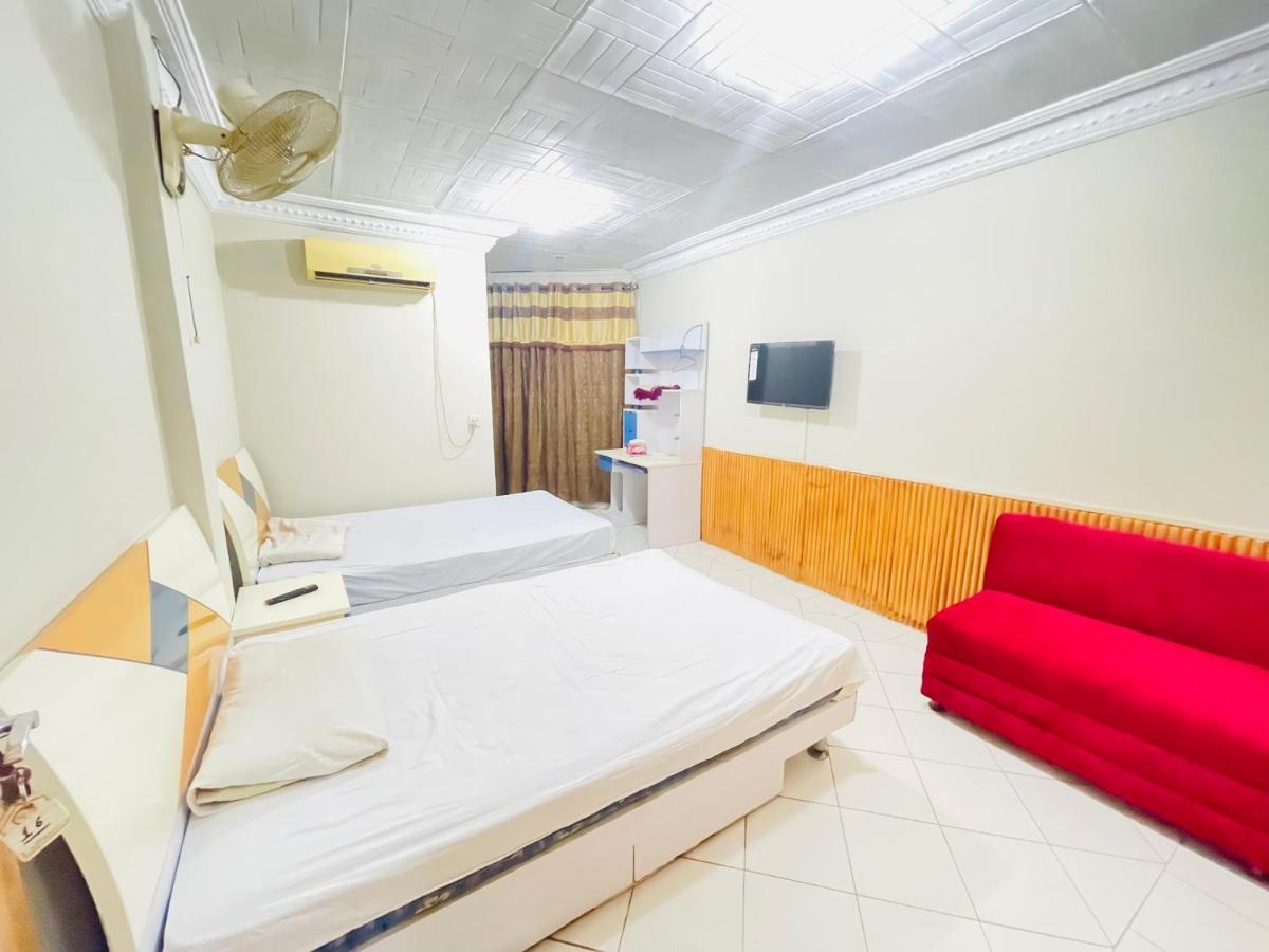 Hotel New Mid City Multan Extérieur photo