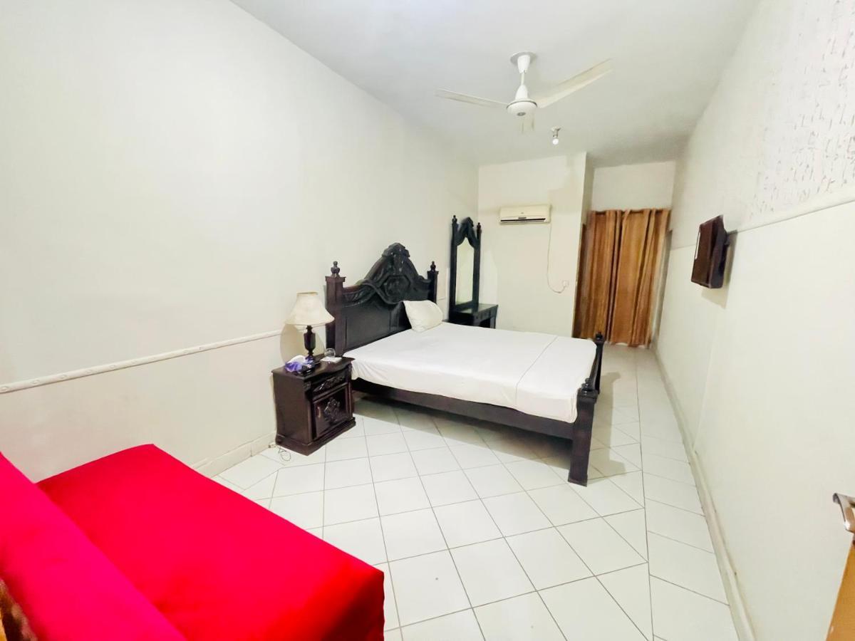 Hotel New Mid City Multan Extérieur photo