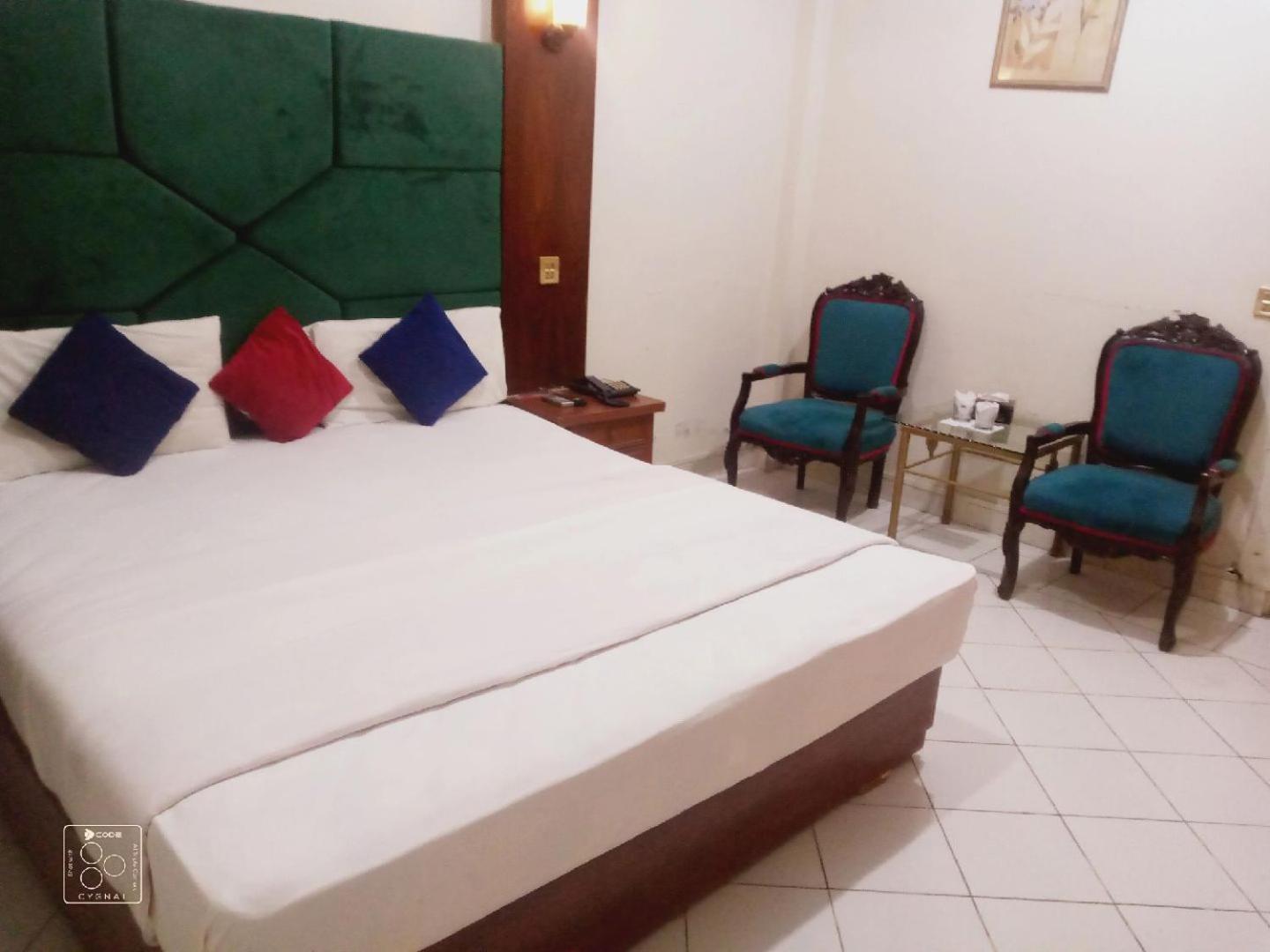 Hotel New Mid City Multan Extérieur photo