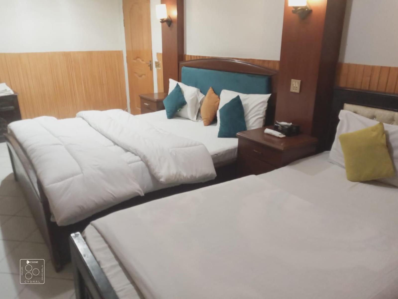 Hotel New Mid City Multan Extérieur photo